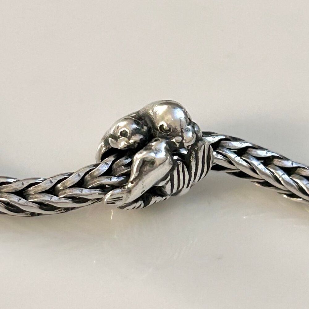TROLLBEADS Seal Family Silver Bead LAA 925S Mom Seal w her Pups NEW (See Detail) - Picture 2 of 9